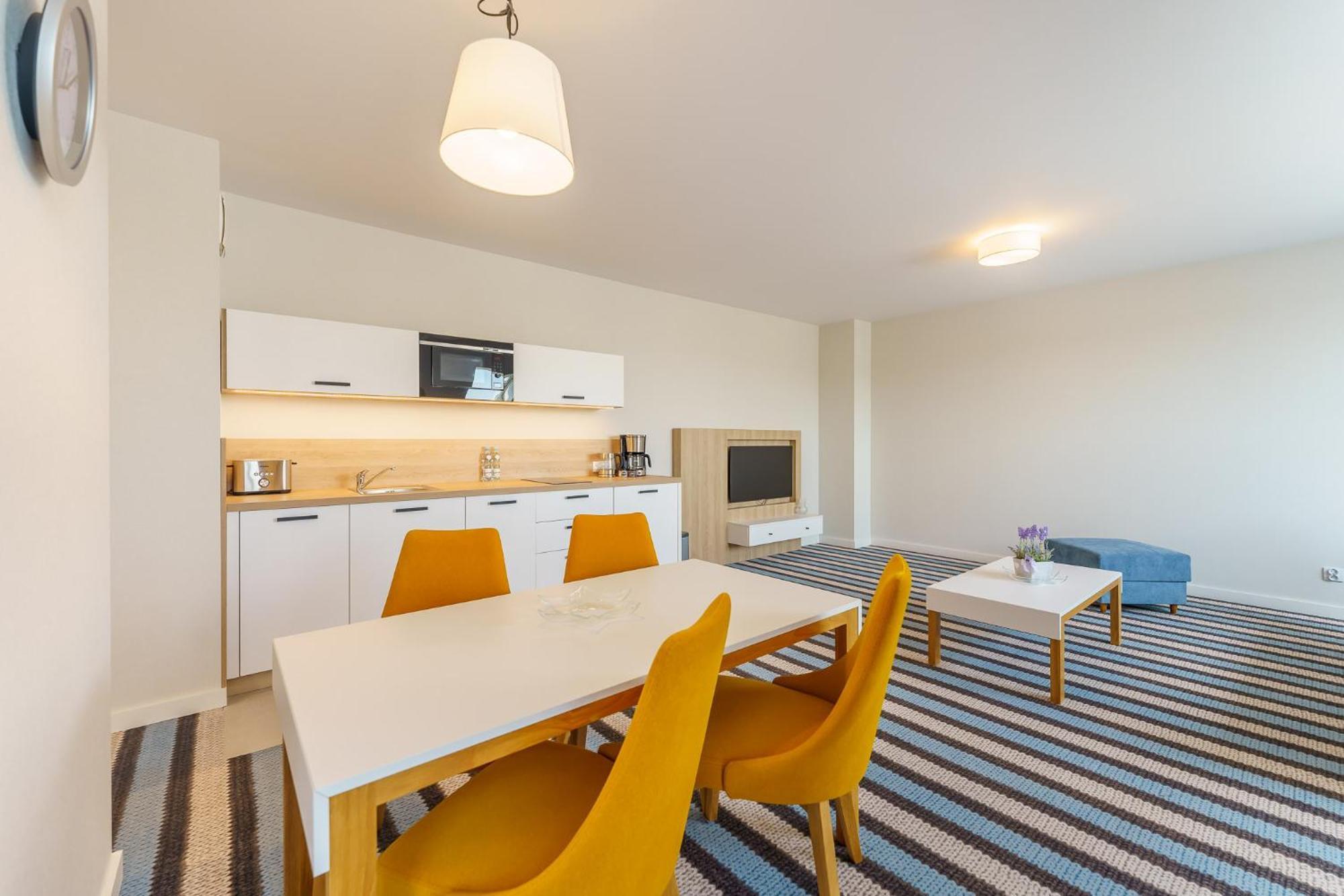 Bel Mare Miedzyzdroje Apartment With Balcony By Noclegi Renters Exteriör bild